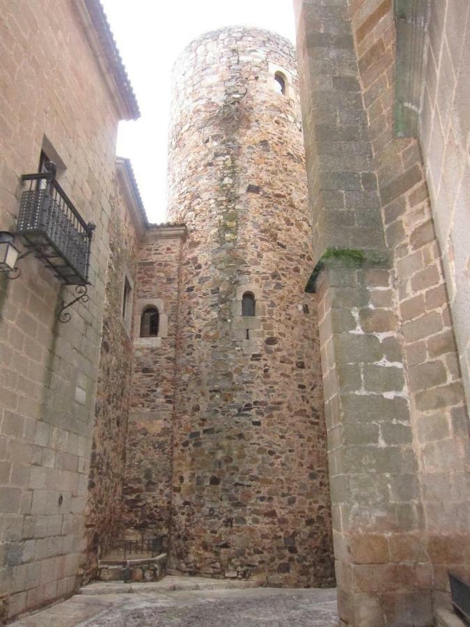 Adama Apartamento Turistico Cáceres Exterior photo