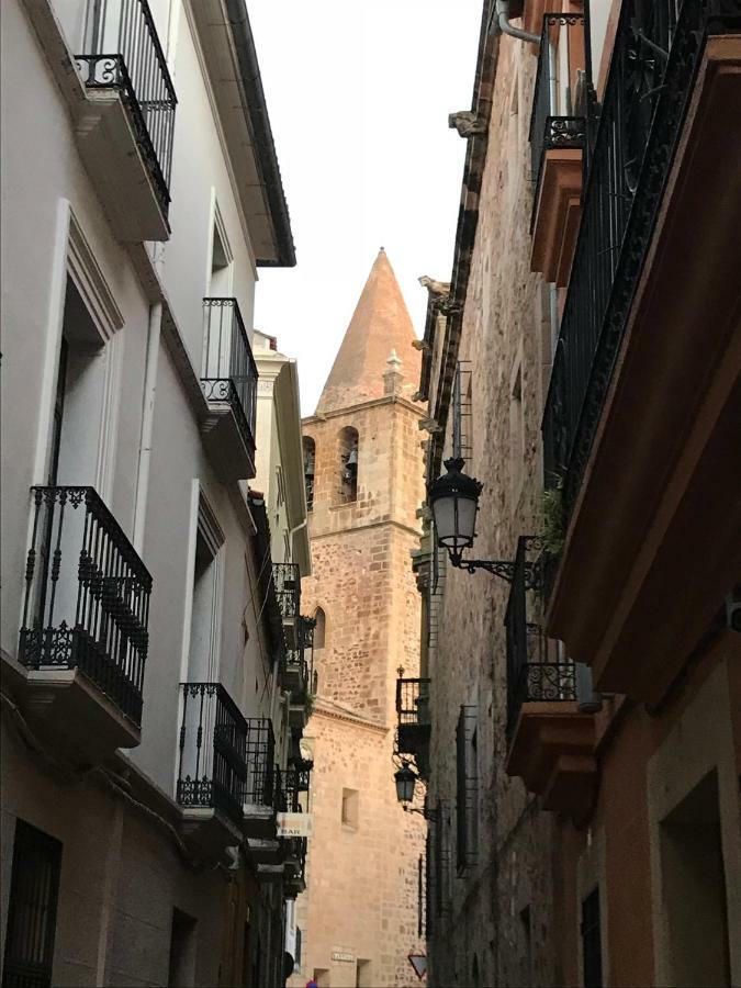 Adama Apartamento Turistico Cáceres Exterior photo